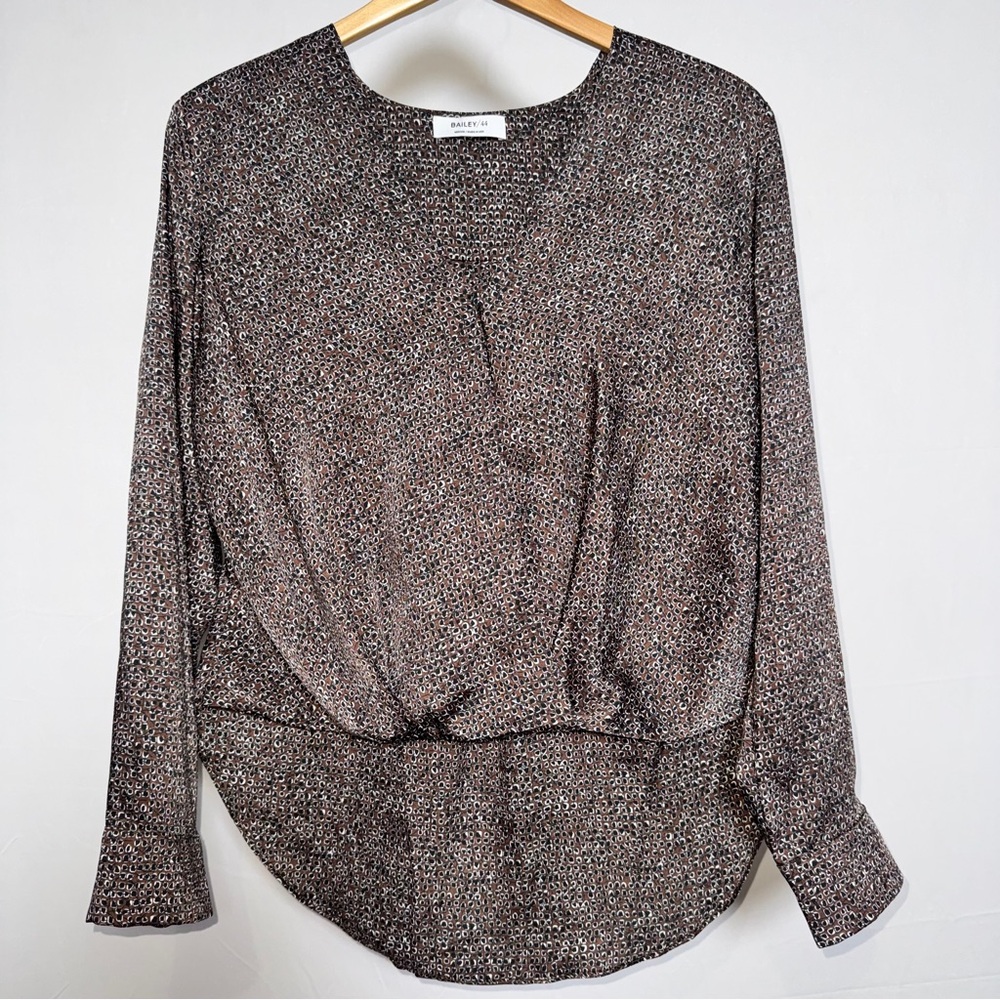 Women's Black Brown Printed Blouse Medium. Faux wrap. High/low. Bubble. Dressy